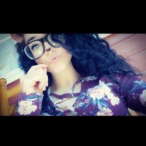 Meet your Posher, Ashley